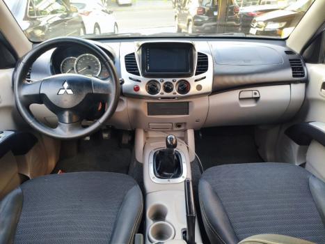 MITSUBISHI L 200 Triton 2.4 16V FLEX HLS CABINE DUPLA, Foto 11