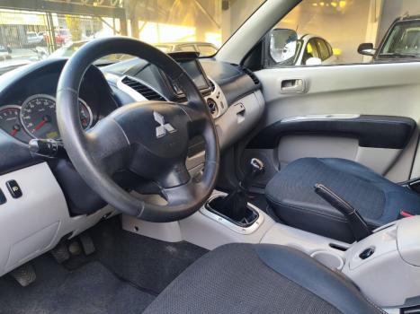 MITSUBISHI L 200 Triton 2.4 16V FLEX HLS CABINE DUPLA, Foto 12