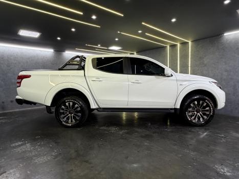 MITSUBISHI L 200 Triton 2.4 16V SPORT GL CABINE DUPLA TURBO DIESEL, Foto 3