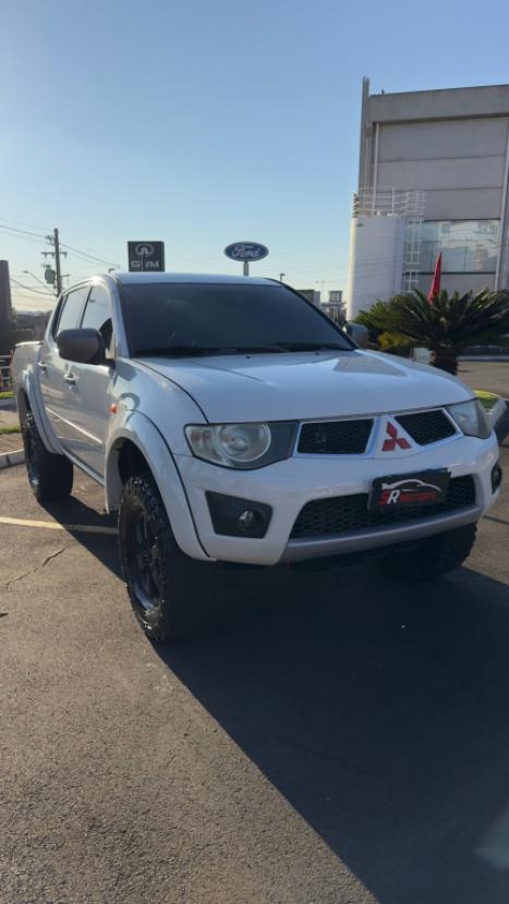 MITSUBISHI L 200 Triton 3.5 V6 HPE 4X4 FLEX CABINE DUPLA AUTOM�TICO, Foto 3