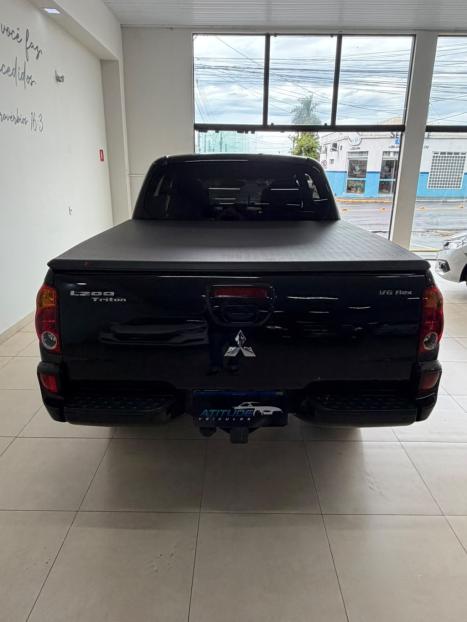 MITSUBISHI L 200 Triton 3.5 V6 HPE 4X4 FLEX CABINE DUPLA AUTOMÁTICO, Foto 8