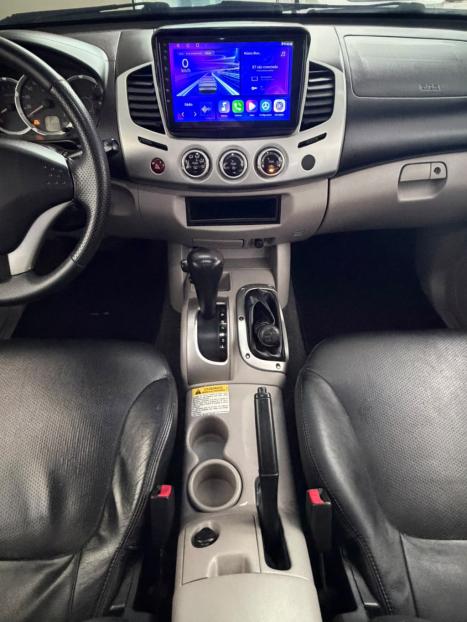 MITSUBISHI L 200 Triton 3.5 V6 HPE 4X4 FLEX CABINE DUPLA AUTOMÁTICO, Foto 13