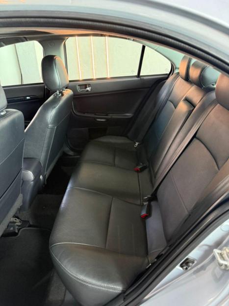 MITSUBISHI Lancer 2.0 16V 4P GT, Foto 15