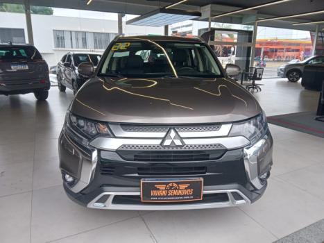 MITSUBISHI Outlander 2.2 16V 4P 4X4 HPE-S AWD DIESEL AUTOMTICO, Foto 2