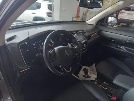 MITSUBISHI Outlander 2.2 16V 4P 4X4 HPE-S AWD DIESEL AUTOMTICO, Foto 11