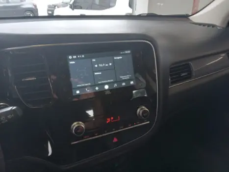 MITSUBISHI Outlander 2.2 16V 4P 4X4 HPE-S AWD DIESEL AUTOMTICO, Foto 14