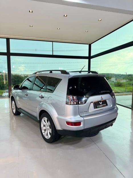 MITSUBISHI Outlander 2.0 16V 4P AUTOM�TICO, Foto 8