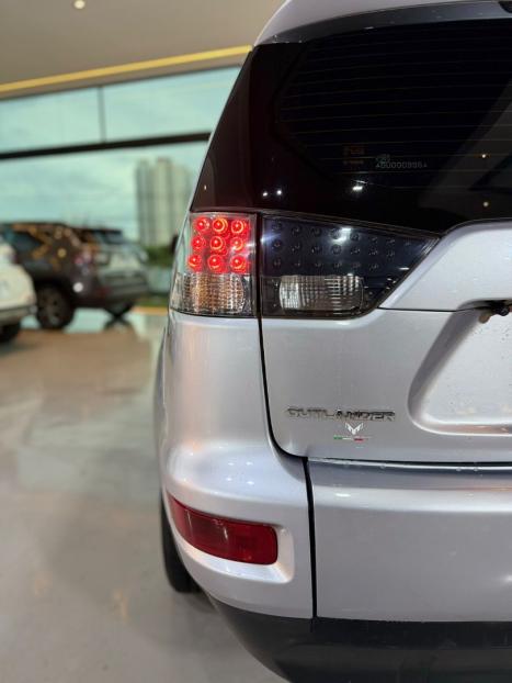 MITSUBISHI Outlander 2.0 16V 4P AUTOM�TICO, Foto 9