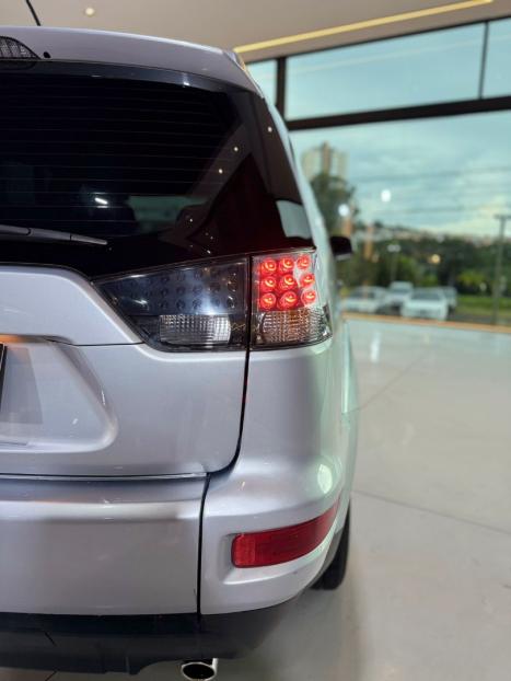 MITSUBISHI Outlander 2.0 16V 4P AUTOM�TICO, Foto 10