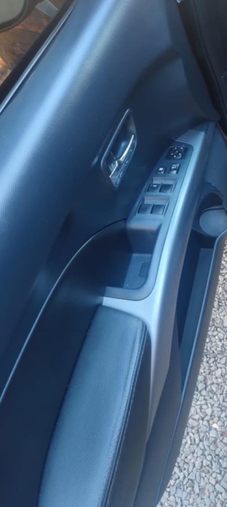 MITSUBISHI Outlander 2.4 16V 4P 4X4 AUTOM�TICO, Foto 7