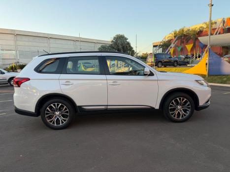 MITSUBISHI Outlander 2.0 16V 4P AUTOM�TICO, Foto 5