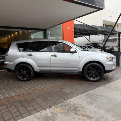 MITSUBISHI Outlander 2.4 16V 4P 4X4 AUTOM�TICO, Foto 2