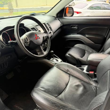 MITSUBISHI Outlander 2.4 16V 4P 4X4 AUTOM�TICO, Foto 6