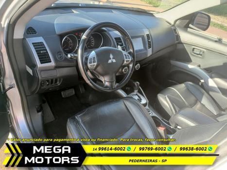MITSUBISHI Outlander 3.0 V6 24V 4P 4X4 AUTOM�TICO, Foto 9