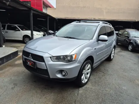 MITSUBISHI Outlander 3.0 V6 24V 4P GT 4X4 AUTOM�TICO, Foto 2