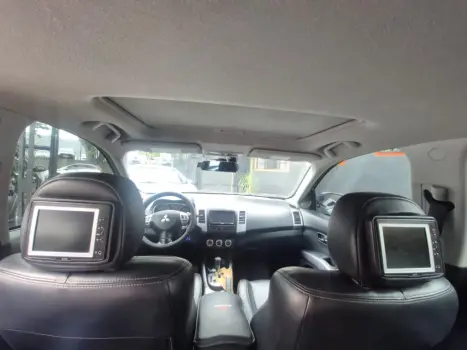 MITSUBISHI Outlander 3.0 V6 24V 4P GT 4X4 AUTOM�TICO, Foto 9