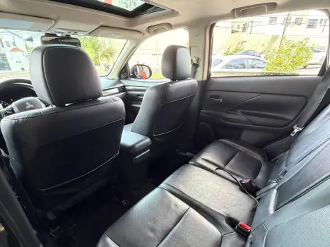 MITSUBISHI Outlander 2.0 16V 4P AUTOMÁTICO, Foto 10