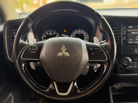 MITSUBISHI Outlander 2.0 16V 4P AUTOMÁTICO, Foto 15