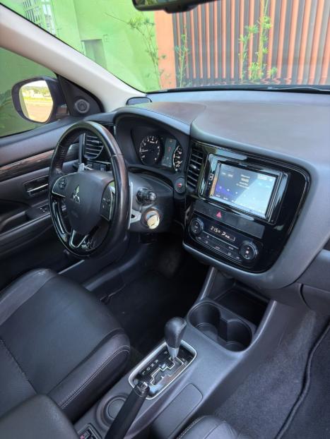 MITSUBISHI Outlander 2.0 16V 4P AUTOMÁTICO, Foto 15