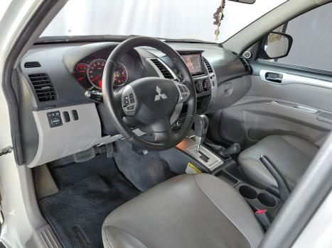 MITSUBISHI Pajero 3.2 16V 4P 4X4 7 LUGARES HPE TURBO DIESEL INTERCOOLER AUTOM�TICO, Foto 6