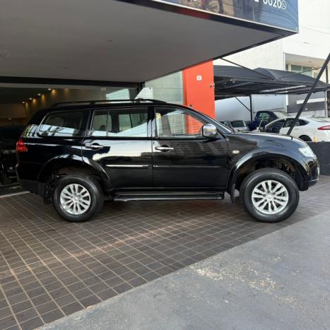 MITSUBISHI Pajero Dakar 3.2 16V 4P HPE S 4X4 TURBO DIESEL INTECOOLER 7 LUGARES AUTOM�TICO, Foto 3