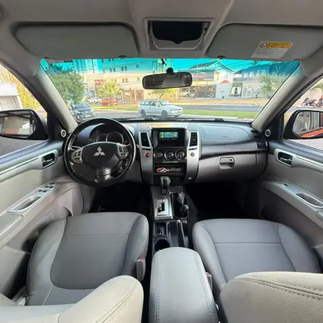 MITSUBISHI Pajero Dakar 3.2 16V 4P HPE S 4X4 TURBO DIESEL INTECOOLER 7 LUGARES AUTOM�TICO, Foto 16