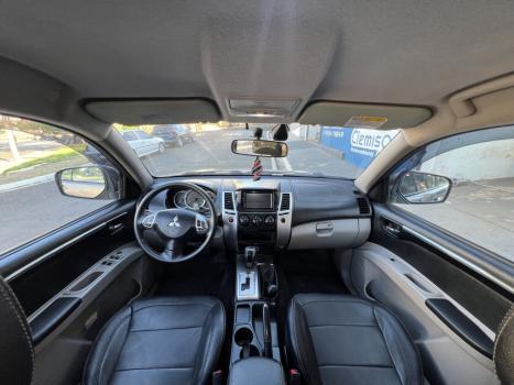 MITSUBISHI Pajero Dakar 3.2 16V 4P HPE 4X4  7 LUGARES TURBO INTECOOLER DIESEL AUTOM�TICO, Foto 6