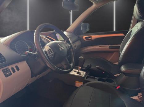 MITSUBISHI Pajero Dakar 3.2 16V 4P HPE 4X4  7 LUGARES TURBO INTECOOLER DIESEL AUTOM�TICO, Foto 7