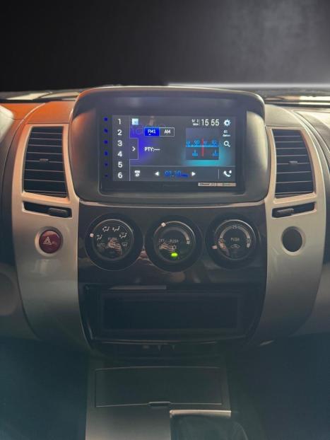 MITSUBISHI Pajero Dakar 3.2 16V 4P HPE 4X4  7 LUGARES TURBO INTECOOLER DIESEL AUTOM�TICO, Foto 10