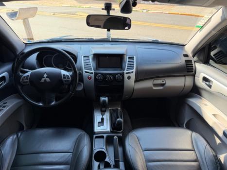 MITSUBISHI Pajero Dakar 3.5 V6 24V 4P HPE FLEX 4X4 7 LUGARES AUTOM�TICO, Foto 15