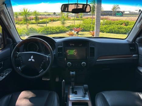 MITSUBISHI Pajero Full 3.2 16V HPE 4X4 TURBO DIESEL AUTOM�TICO, Foto 9