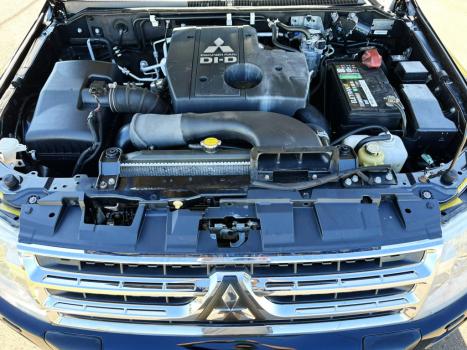 MITSUBISHI Pajero Full 3.2 16V HPE 4X4 TURBO DIESEL AUTOM�TICO, Foto 16