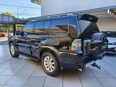 MITSUBISHI Pajero Full 3.2 16V 4P HPE 4X4 TURBO DIESEL AUTOM�TICO, Foto 3