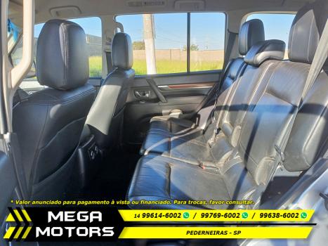 MITSUBISHI Pajero Full 3.2 16V 4P HPE 4X4 TURBO DIESEL AUTOM�TICO, Foto 11