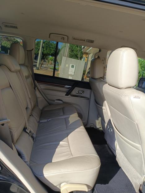 MITSUBISHI Pajero Full 3.8 V6 24V HPE 4X4 AUTOM�TICO, Foto 7