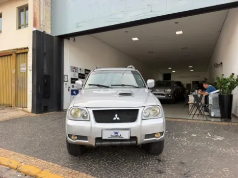 MITSUBISHI Pajero Sport 3.5 V6 24V 4P 4X4 HPE AUTOMÁTICO, Foto 2