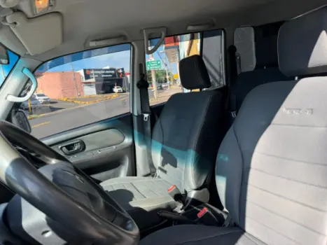 MITSUBISHI Pajero TR4 2.0 16V 4P, Foto 12