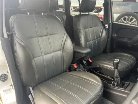 MITSUBISHI Pajero TR4 2.0 16V 4P, Foto 10