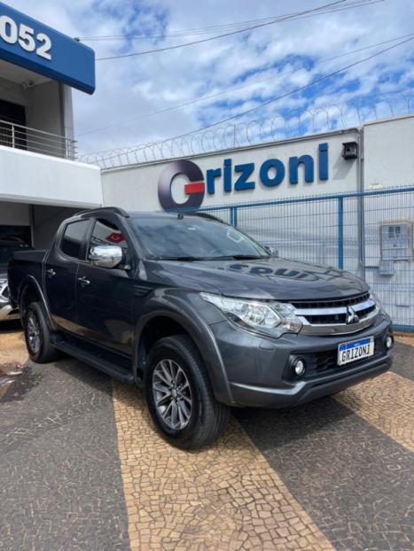 MITSUBISHI Triton 2.4 HPE-S BITURBO DIESEL CABINE DUPLA 4X4 AUTOMTICO, Foto 2