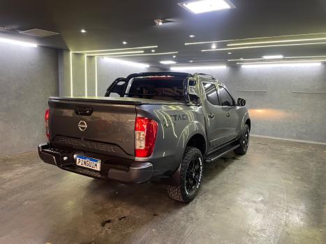 NISSAN Frontier 2.3 ATTACK CABINE DUPLA 4X4 BI-TURBO DIESEL AUTOM�TICO, Foto 5