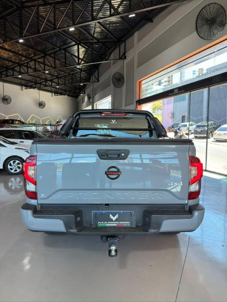 NISSAN Frontier 2.3 16V PRO4X CABINE DUPLA 4X4 BI-TURBO DIESEL AUTOM�TICO, Foto 12