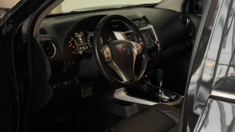 NISSAN Frontier 2.3 16V XE 4X4 CABINE DUPLA BI-TURBO DIESEL AUTOM�TICO, Foto 12
