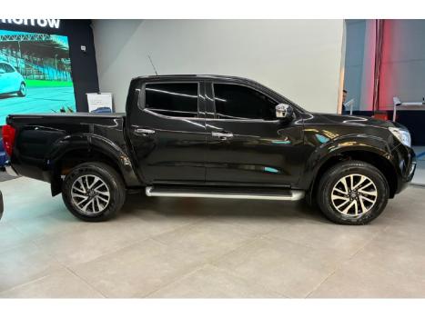 NISSAN Frontier 2.3 16V XE 4X4 CABINE DUPLA BI-TURBO DIESEL AUTOM�TICO, Foto 4