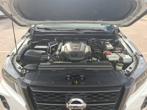NISSAN Frontier 2.3 ATTACK CABINE DUPLA 4X4 BI-TURBO DIESEL AUTOM�TICO, Foto 18