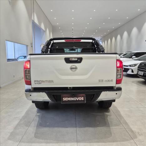 NISSAN Frontier 2.3 16V SE 4X4 CABINE DUPLA BI-TURBO DIESEL AUTOM�TICO, Foto 5