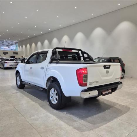 NISSAN Frontier 2.3 16V SE 4X4 CABINE DUPLA BI-TURBO DIESEL AUTOM�TICO, Foto 6