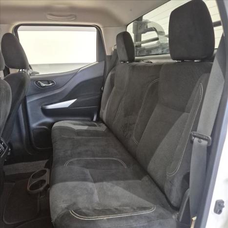 NISSAN Frontier 2.3 16V SE 4X4 CABINE DUPLA BI-TURBO DIESEL AUTOM�TICO, Foto 13