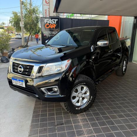 NISSAN Frontier 2.3 16V SE 4X4 CABINE DUPLA BI-TURBO DIESEL AUTOM�TICO, Foto 2
