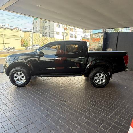 NISSAN Frontier 2.3 16V SE 4X4 CABINE DUPLA BI-TURBO DIESEL AUTOM�TICO, Foto 4