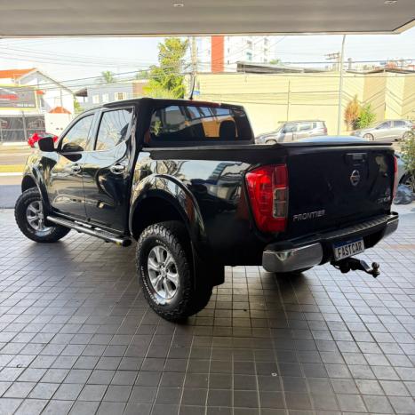 NISSAN Frontier 2.3 16V SE 4X4 CABINE DUPLA BI-TURBO DIESEL AUTOM�TICO, Foto 6